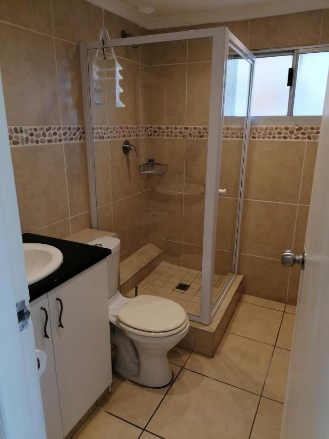 307 Bermudas - By Stay In Umhlanga Rocks Extérieur photo