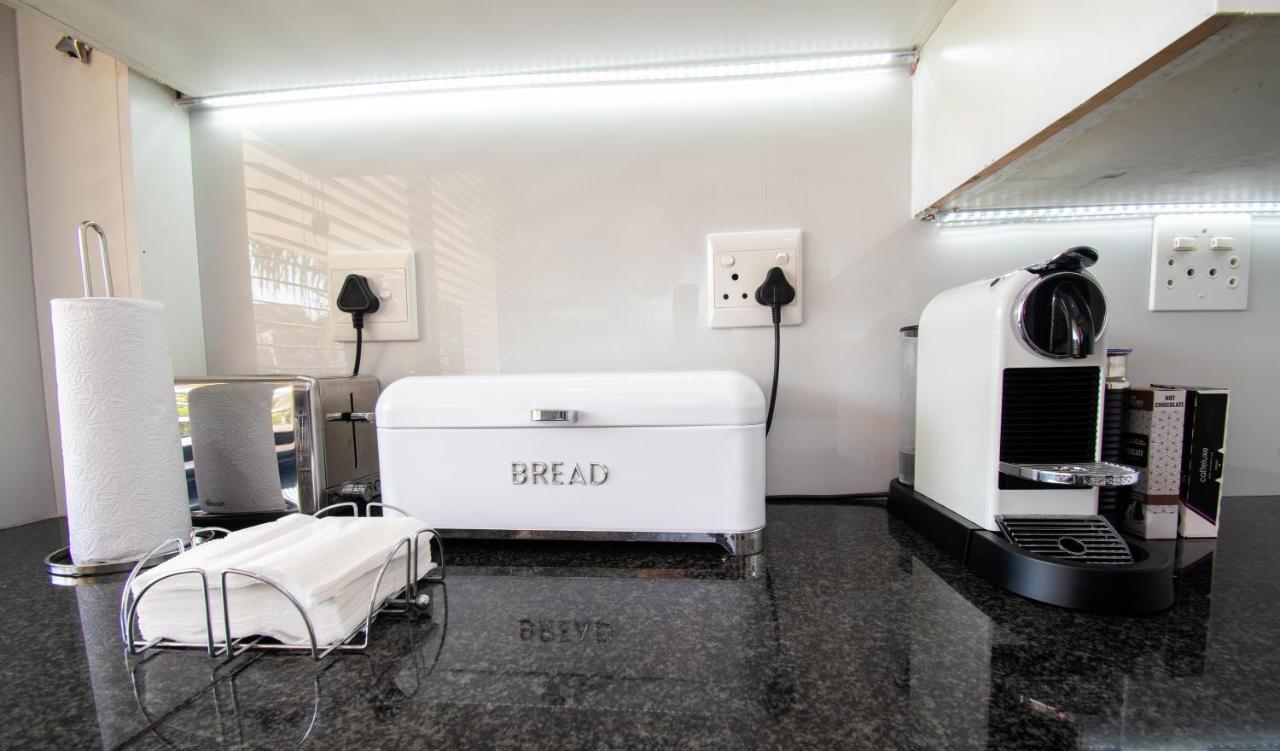 307 Bermudas - By Stay In Umhlanga Rocks Extérieur photo